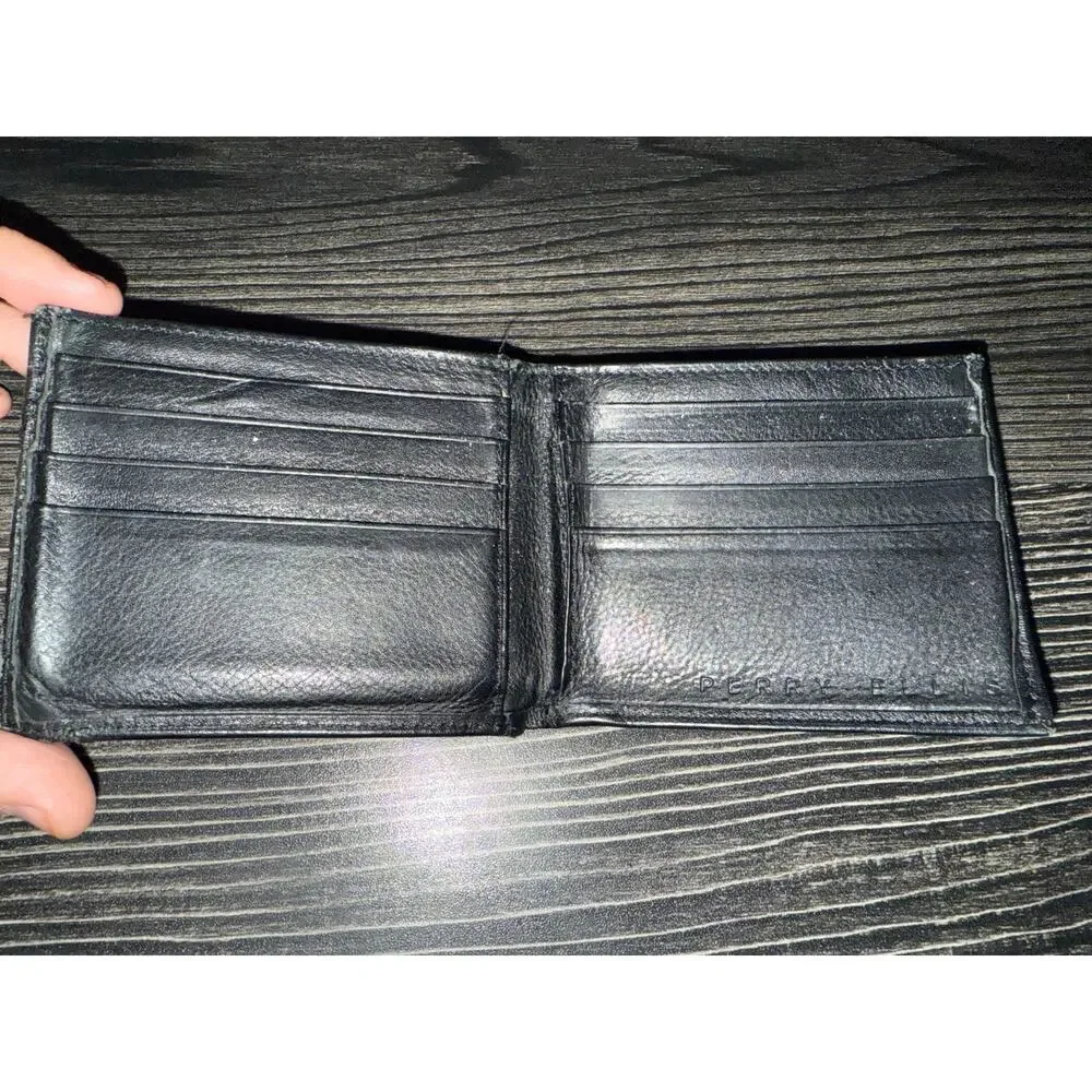 6/$25 Perry Ellis Well Loved Black Leather Wallet